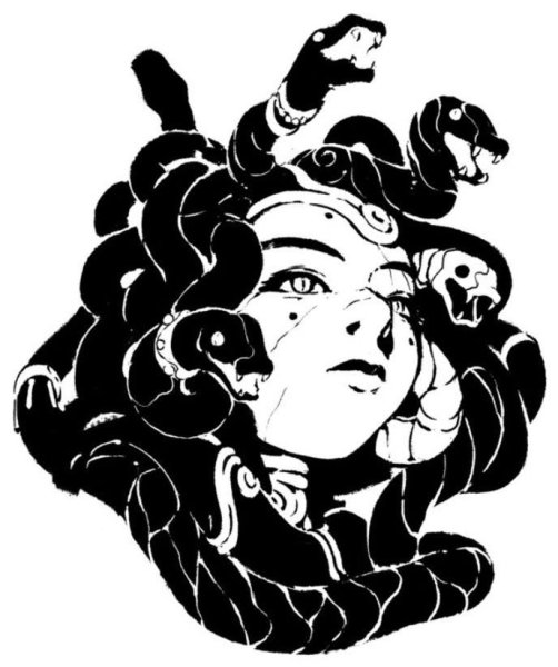 Горгона черно белая