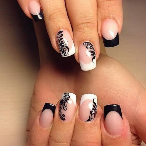 Черно белый маникюр