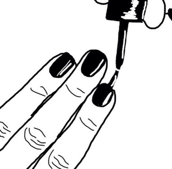 Рука с ногтями