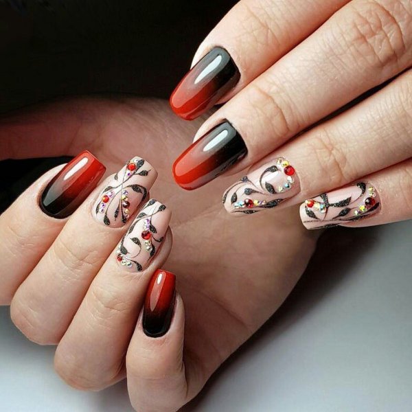 Маникюр красный черный белый