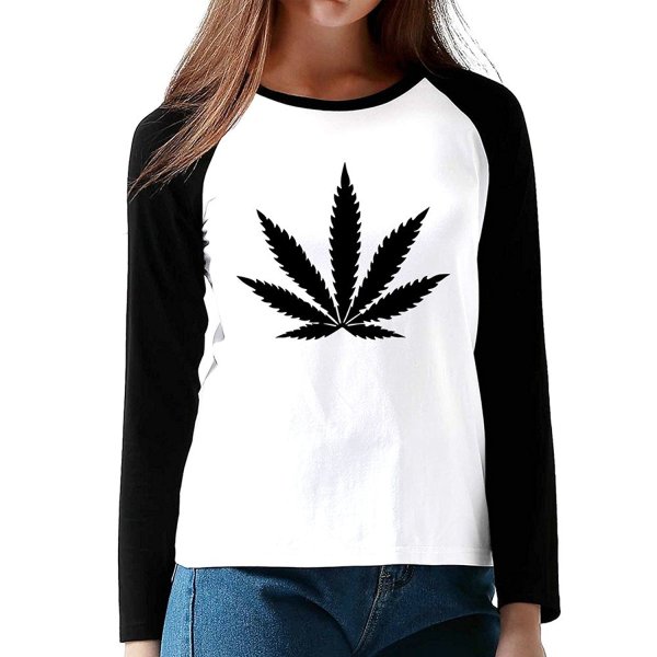 Одежда с рисунком конопли