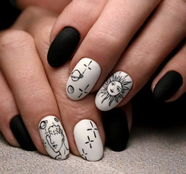 Ногти чёрные с белым молодежные