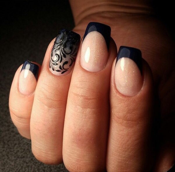 Черный френч с кружевом