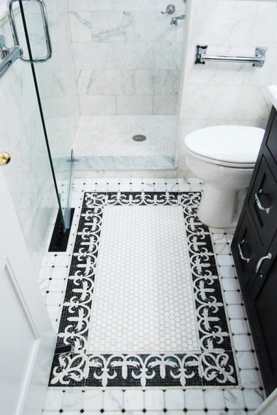 Черно белая плитка на пол в ванной