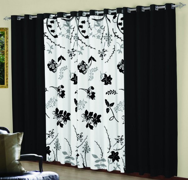 Цветные шторы для черно белой