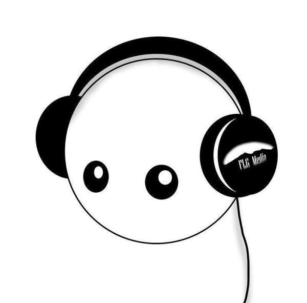 Наушники черно белые