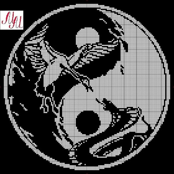 Монохромная вышивка Инь Янь