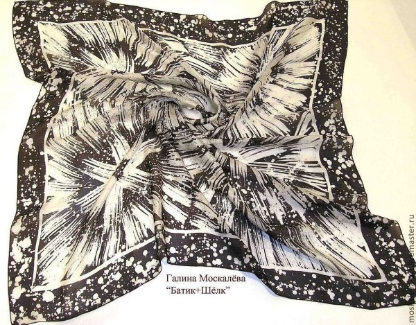 Платки из шелка черно=белый