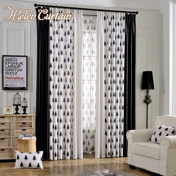 Шторы в черно белую полоску