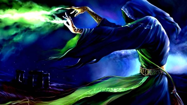 Маг колдует