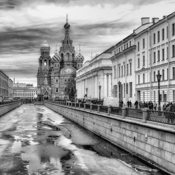 Санкт Петербург черно белый