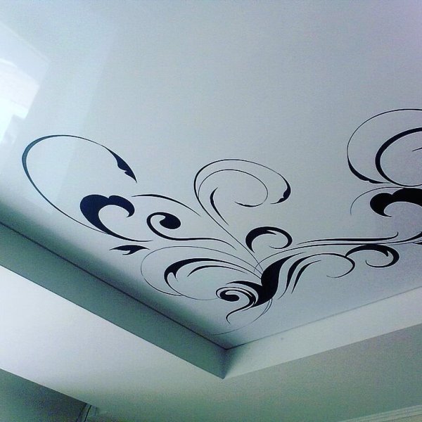 Фотопечать на натяжных потолках узоры