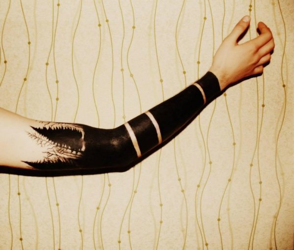 Тату в стиле blackwork