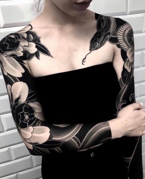Blackwork тату Sleeve