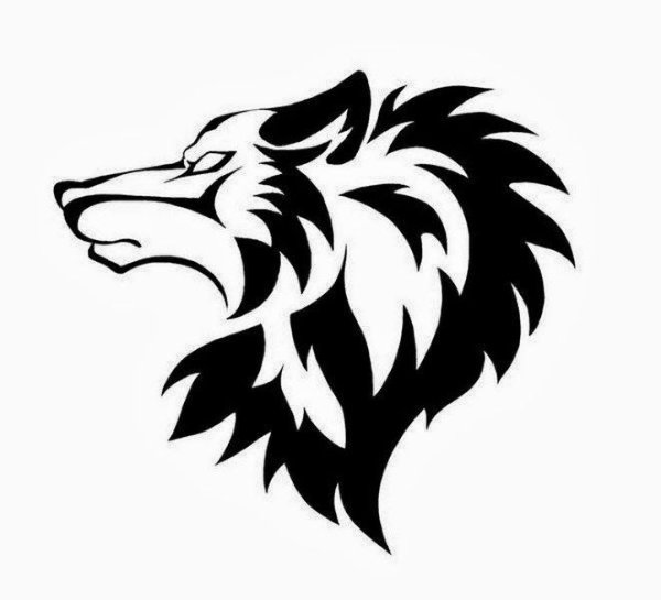 Тату волк сбоку