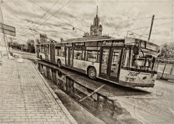 Троллейбус сбоку чб