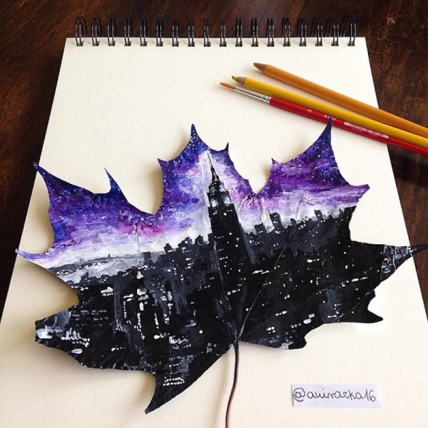 Необычные листья картина