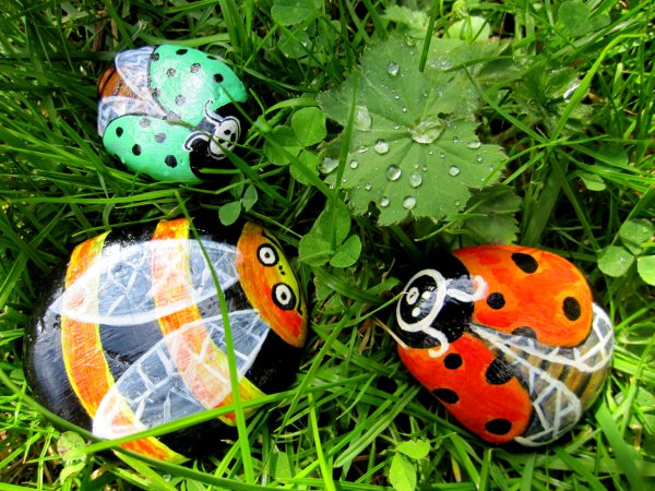 Разрисованные камни для сада