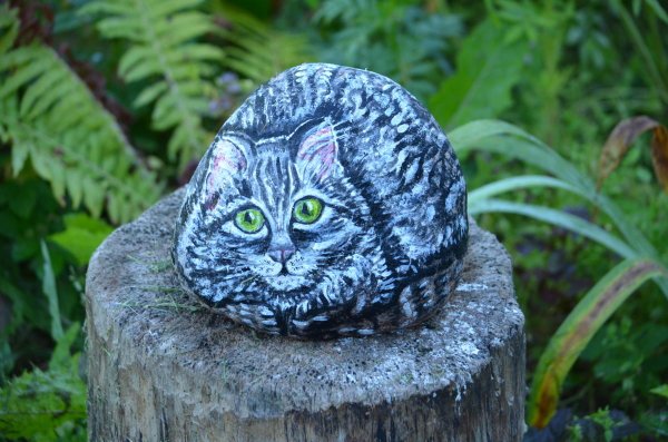 Рисование на камнях персонажи