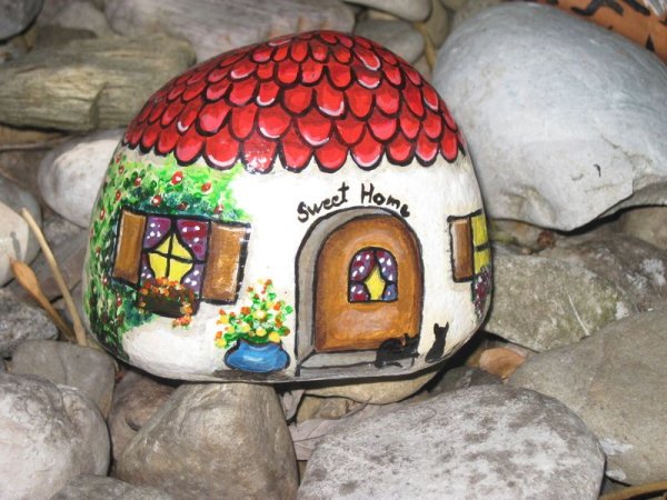 Расписывать камни для дачи