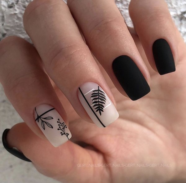 Черно белый матовый маникюр