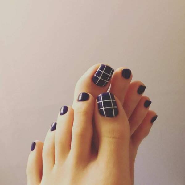 Легкий педикюр