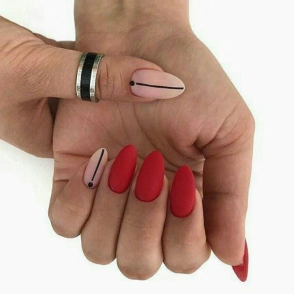 Маникюр на большом пальце