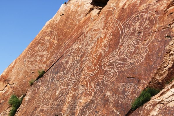 Петроглифы Тамгалы в Казахстане