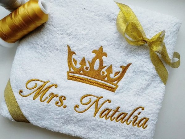 Вышивка на полотенце надпись