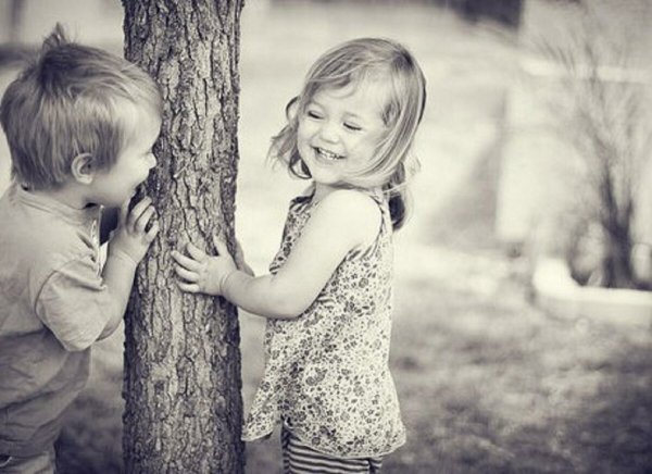 Дети влюбились