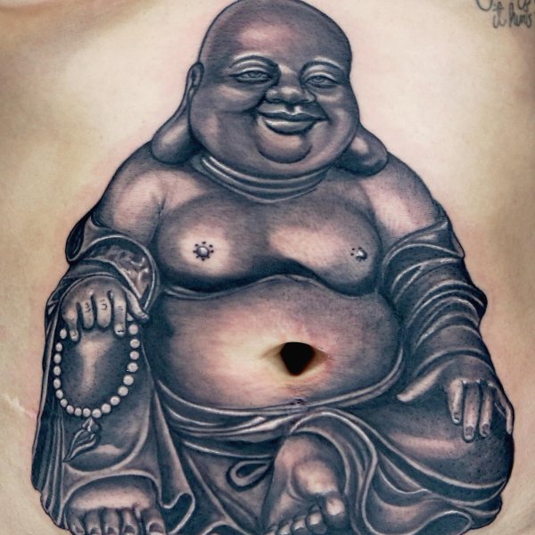 Прикольные наколки на животе