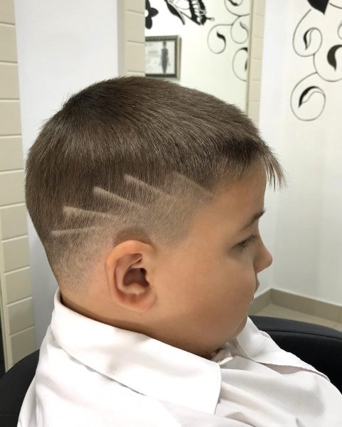 Фигурные стрижки для мальчиков