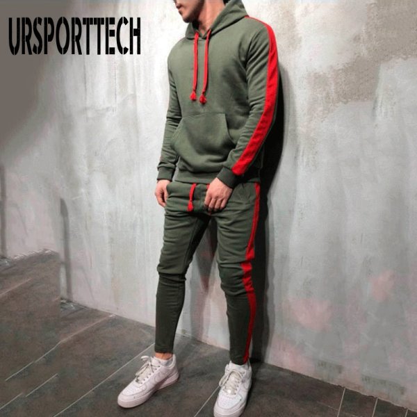 Костюм спортивный мужской