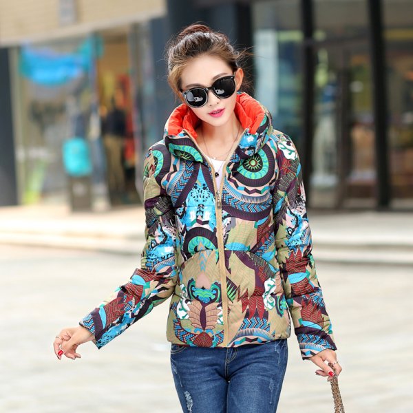 Куртки с принтом женские