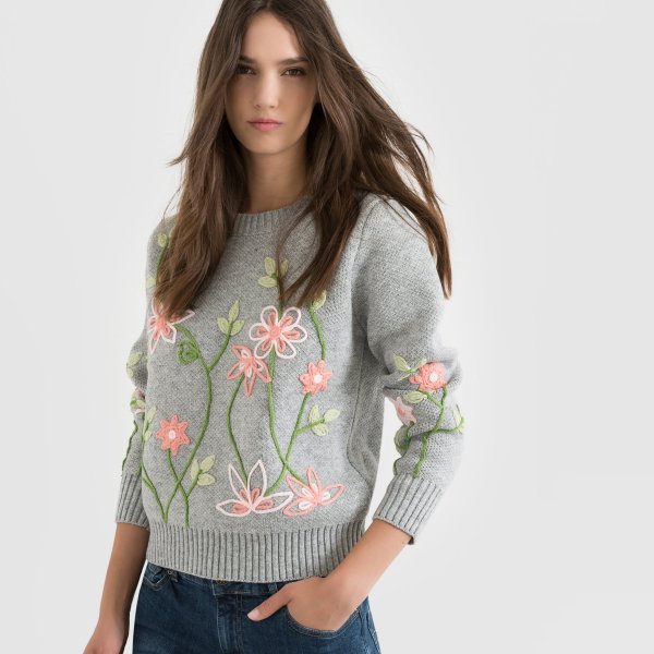 Свитера с вышивкой женские