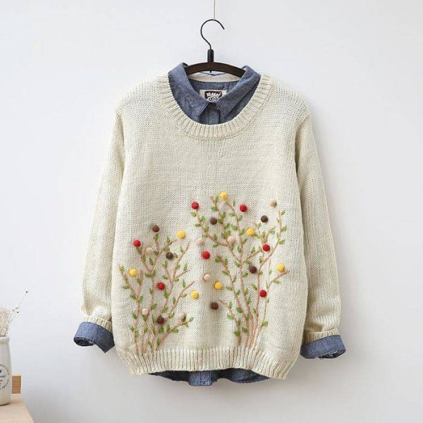 Вышивка на свитере