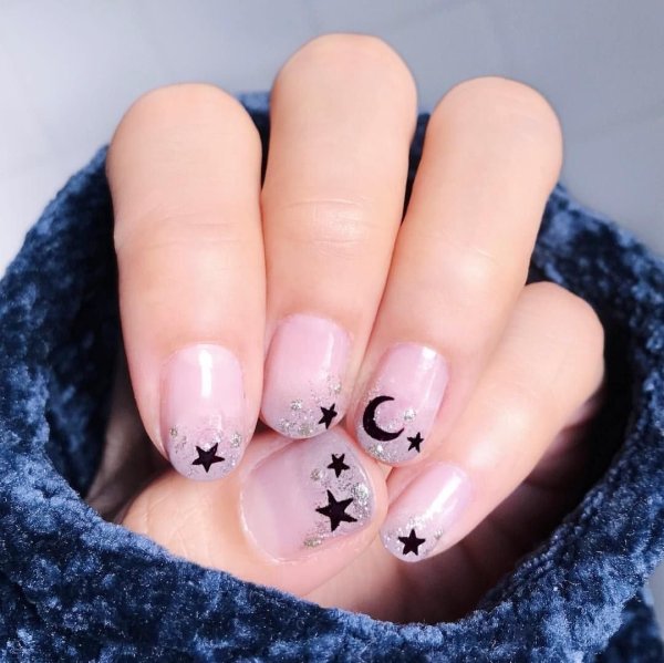 Красивый маникюр для подростков