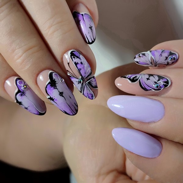 Ногти миндаль молодёжные