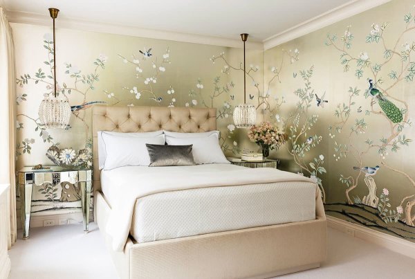 Декор спальни обои