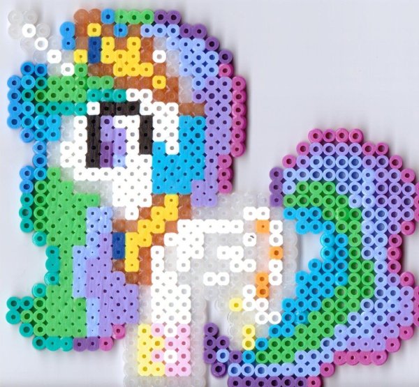 Легкие фигуры из термомозаики