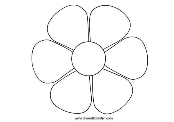 Раскраска цветок с пятью лепестками