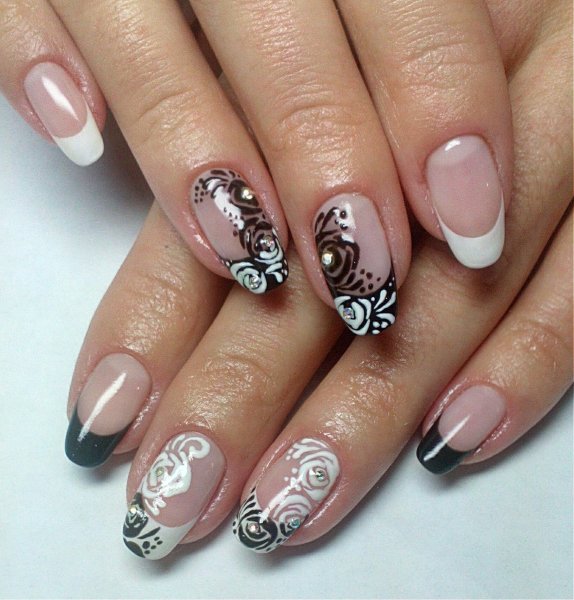 Красивый френч на ногтях