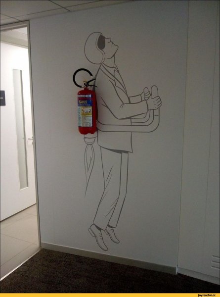 Смешные рисунки на стенах