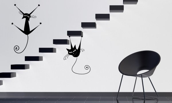 Необычные рисунки на стене в квартире