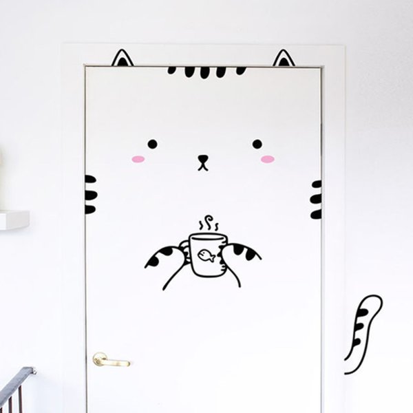 Наклейка на дверь комнаты