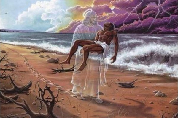 Иисус несет на руках