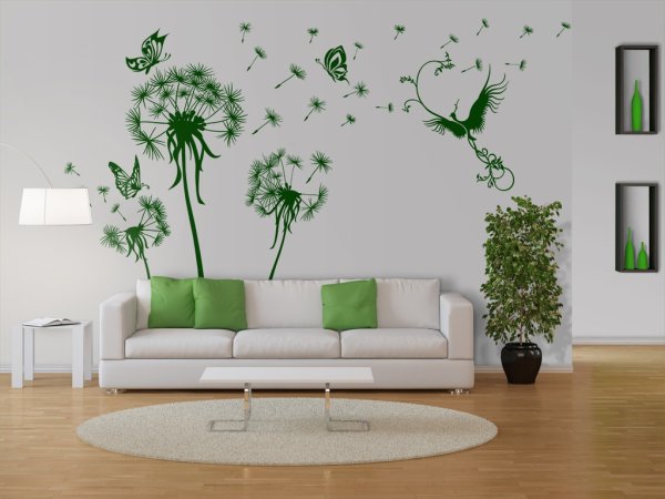 Одуванчики на стене