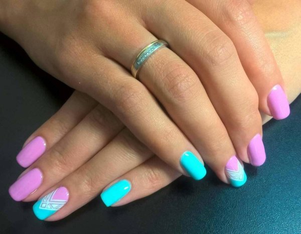 Двухцветный маникюр