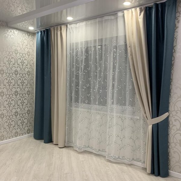 Шторы для зала в современном стиле комбинированные