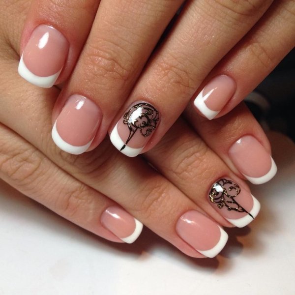 Нурмухаметова Анастасия маникюр френч